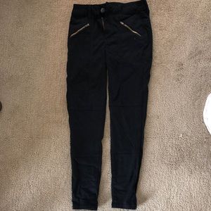 Black Zipper Jeans